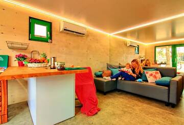 Фото номера Apartment with external Jacuzzi 23 Апартаменты Herbals&amp;SPA-Tree&amp;beach tents г. Мельно 8