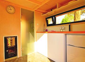 Фото номера Bungalow with lake view 18 Апартаменты Herbals&amp;SPA-Tree&amp;beach tents г. Мельно 3