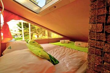 Фото номера Bungalow with lake view 18 Апартаменты Herbals&amp;SPA-Tree&amp;beach tents г. Мельно 4