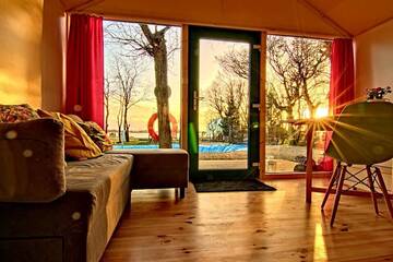 Фото номера Bungalow 11 Апартаменты Herbals&amp;SPA-Tree&amp;beach tents г. Мельно 2
