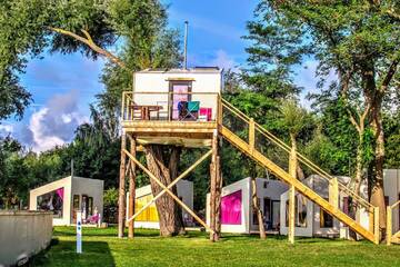 Фото номера Bungalow with terrace 20 Апартаменты Herbals&amp;SPA-Tree&amp;beach tents г. Мельно 2