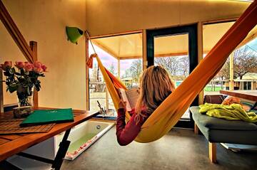 Фото номера Bungalow, beach side and Bath 1 Апартаменты Herbals&amp;SPA-Tree&amp;beach tents г. Мельно 2