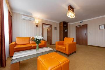 Фото номера Апартаменты (для 2 взрослых) Отели типа «постель и завтрак» Dworek Morski SPA &amp; Wellness г. Мельно 9
