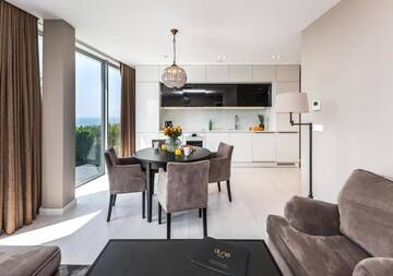 Фото номера Апартаменты с видом на море Апарт-отели Dune Beach Resort г. Мельно 8