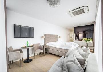 Фото номера Номер-студио с кроватью размера &quot;king-size&quot; и диван-кроватью Апарт-отели Dune Beach Resort г. Мельно 10