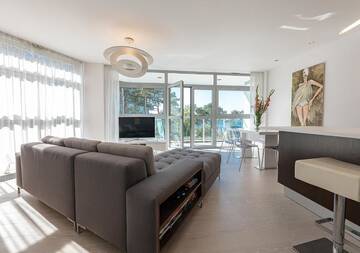 Фото номера Апартаменты с видом на море Апарт-отели Dune Beach Resort г. Мельно 3