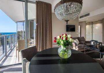 Фото номера Апартаменты с видом на море Апарт-отели Dune Beach Resort г. Мельно 3
