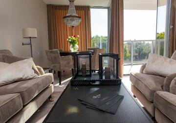 Фото номера Апартаменты с видом на море Апарт-отели Dune Beach Resort г. Мельно 5