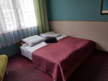 Фото номера Двухместный номер с 1 кроватью и общей ванной комнатой Лоджи Pokoje w domkach г. Мельно 8