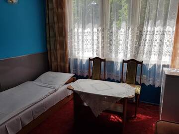 Фото номера Трехместный номер с общей ванной комнатой Лоджи Pokoje w domkach г. Мельно 5