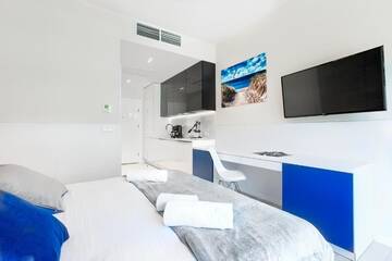 Фото номера Номер-студио Делюкс, боковой вид на море Апарт-отели Dune Resort Mielno - B г. Мельно 5