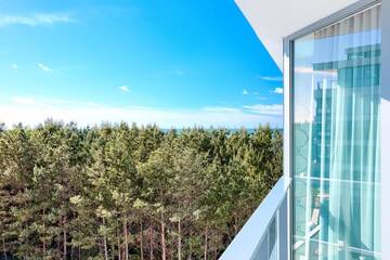 Фото номера Grand One-Bedroom Apartment with Side Sea View Апарт-отели Dune Resort Mielno - B г. Мельно 12